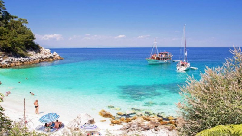 13 Ελληνικά νησιά για διακοπές με 25 ευρώ την ημέρα!