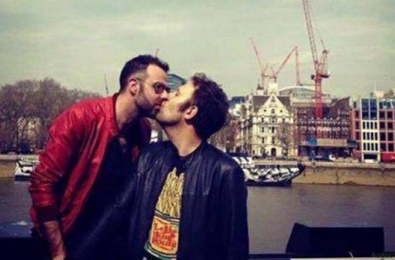 9 διάσημοι Έλληνες που λένε ανοικτά ότι είναι ομοφυλόφιλοι! - Με τον 4ο 'παγώσαμε'!