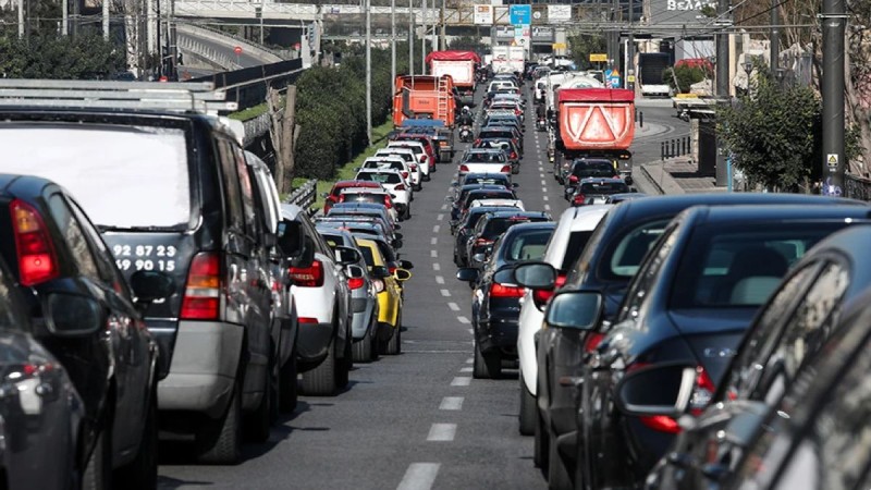 Κίνηση στην Αλεξάνδρας από εκτροπή οχήματος - Μποτιλιάρισμα στην Αθηνών - Λαμίας