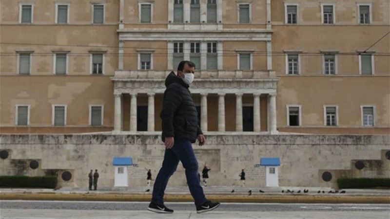 Κορωνοϊός: Συνεχίζεται η επίθεση σε Αττική και Κρήτη - «Έκρηξη» της «Δέλτα»