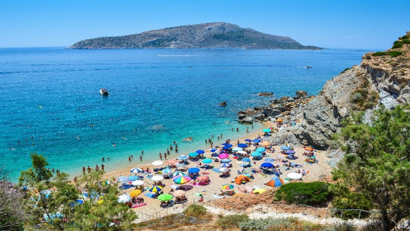 Παραλίες κοντά στην Αθήνα για να ξεσκάσεις