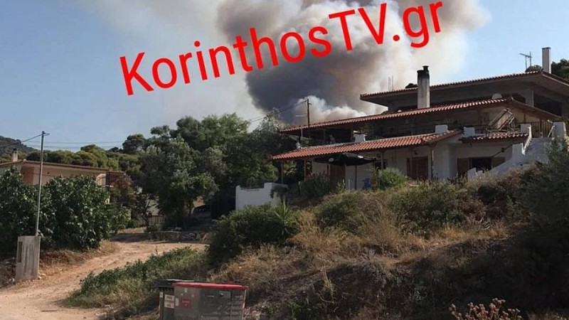 Τεράστια φωτιά στην Άνω Αλμυρή Κορινθίας: Μήνυμα του 112 σε κατοίκους στο χωριό Ρυτό να εκκενώσουν άμεσα