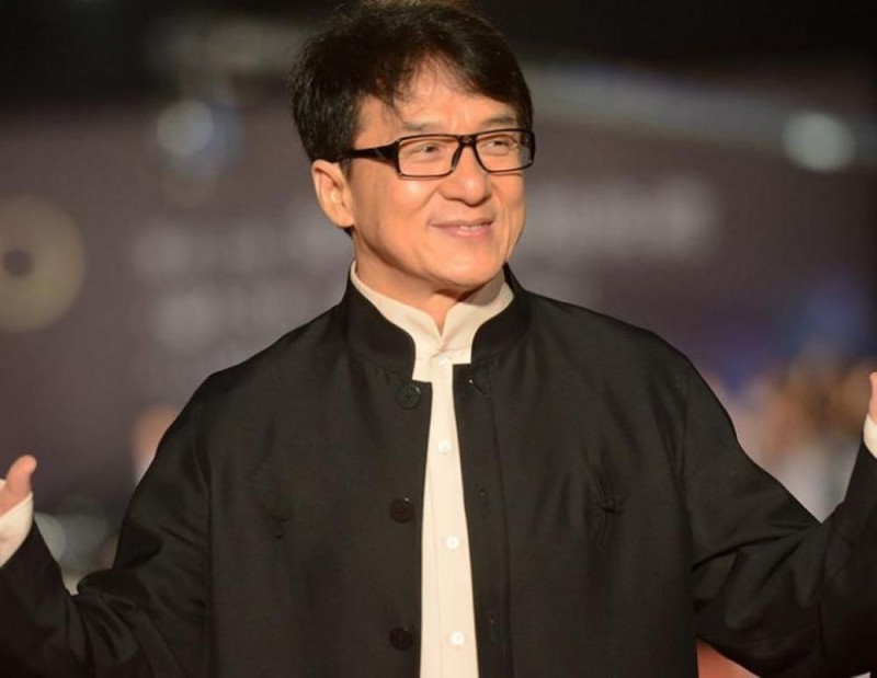  Jackie Chan: Θέλω να γίνω μέλος του Κομμουνιστικού Κόμματος Κίνας