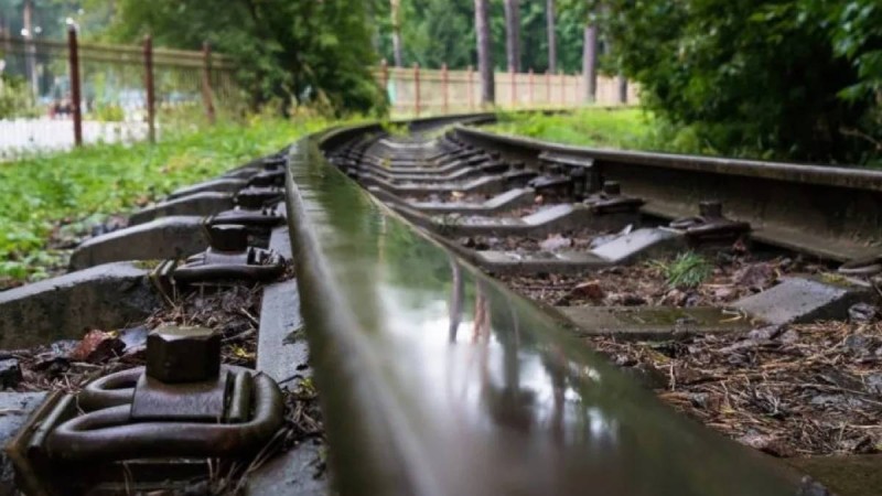Τραγωδία στη Λάρισα: Πέθανε  η γυναίκα που παρασύρθηκε από τρένο!