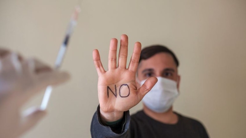 Κορωνοϊός: Περιορισμοί για ανεμβολίαστους από Σεπτέμβρη