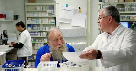 80χρονος παππούς μπαίνει στο φαρμακείο... Το ανέκδοτο της ημέρας (24/8)