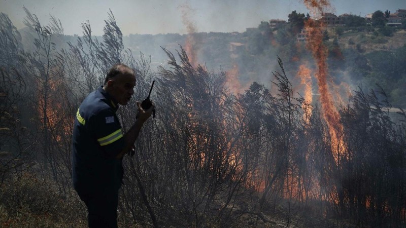 Φωτιά Αρχαία Ολυμπία: Εντολή για εκκένωση - Καίγονται σπίτια, πληροφορίες για εγκλωβισμένους