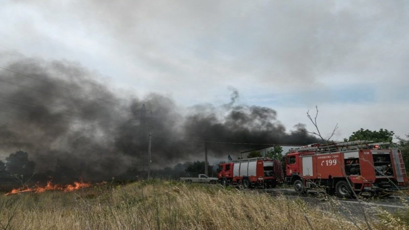 Φωτιά στην Ηλεία: Εκτροπή πυροσβεστικού με τραυματία στο Κολίρι