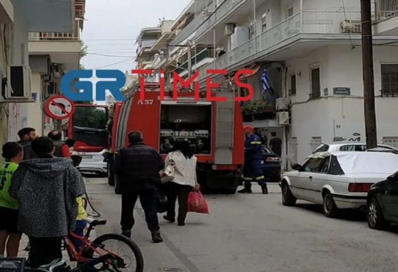 : Φωτιά σε διαμέρισμα στη Θεσσαλονίκη