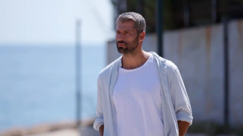 The Bachelor 2: Απίστευτο - Παίκτρια ετοιμάζει... χυλόπιτα για τον Παππά