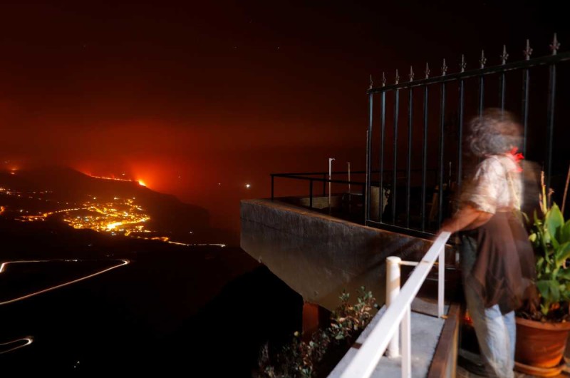 Απίστευτες εικόνες από την έκρηξη ηφαιστείου στη Λα Πάλμα