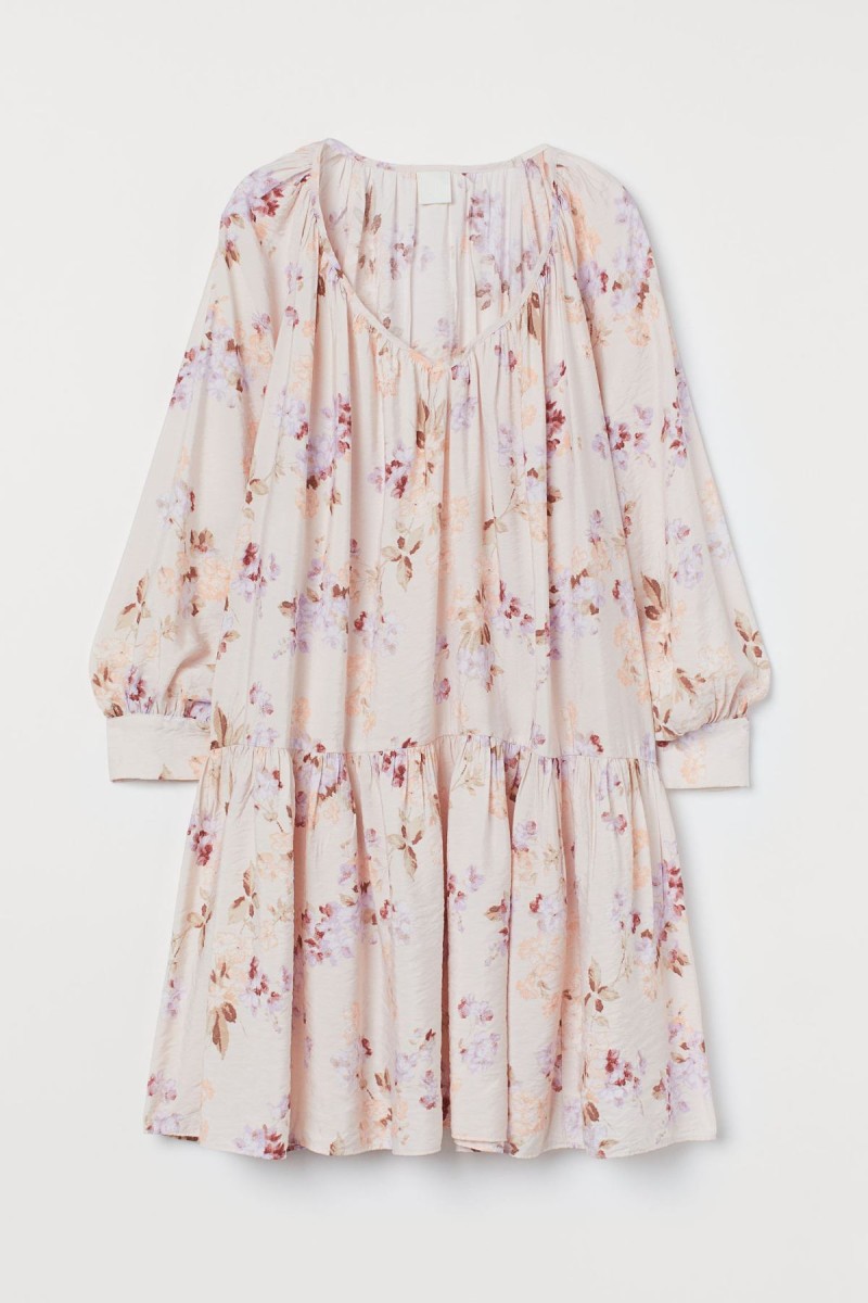 H&M: Το girly φόρεμα που θα λατρέψεις 