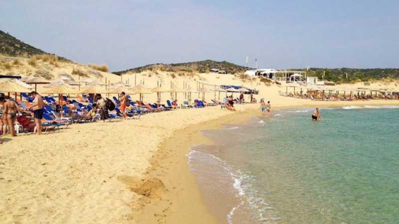 Πανικός στην Καβάλα: Πυροβολισμοί σε beach bar με τρεις τραυματίες