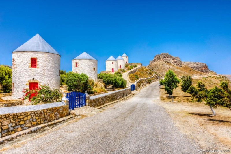 Guardian: Ποιους 2 ελληνικούς προορισμούς έχει ανάμεσα στους 10 κορυφαίους της Ευρώπης για διακοπές το φθινόπωρο