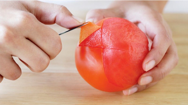 Φτιάξτε παγάκια από λεμόνι και ντομάτα: Αυτό το τρικ σας γλιτώνει από χρόνο και κόπο 