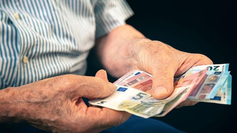 Αναδρομικά συνταξιούχων: Άνοιξε η πλατφόρμα διευκρινήσεων - Ποιοι πληρώνονται Οκτώβριο (Video)