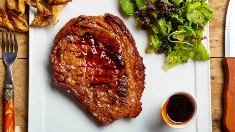 Μπριζόλα με ελαιόλαδο και ξύδι: Η τέλεια μαρινάδα με 3 υλικά που θα φέρει το κρέας... σε άλλο επίπεδο
