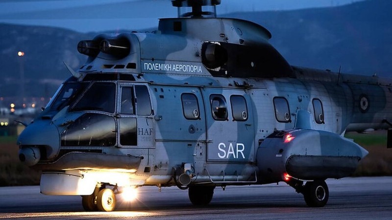 Κακοκαιρία «Μπάλλος»: Super Puma σπεύδει στην Κέρκυρα για απεγκλωβισμό πολιτών