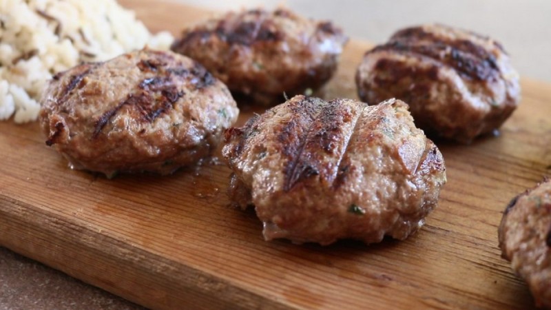 Το λένε οι κορυφαίοι σεφ: Αυτό είναι το τέλειο κομμάτι από το κρέας για τον κιμά των μπιφτεκιών σας