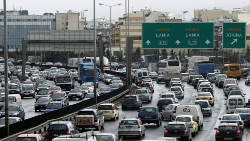 Κίνηση στους δρόμους: Συμφόρηση και σήμερα στον Κηφισό