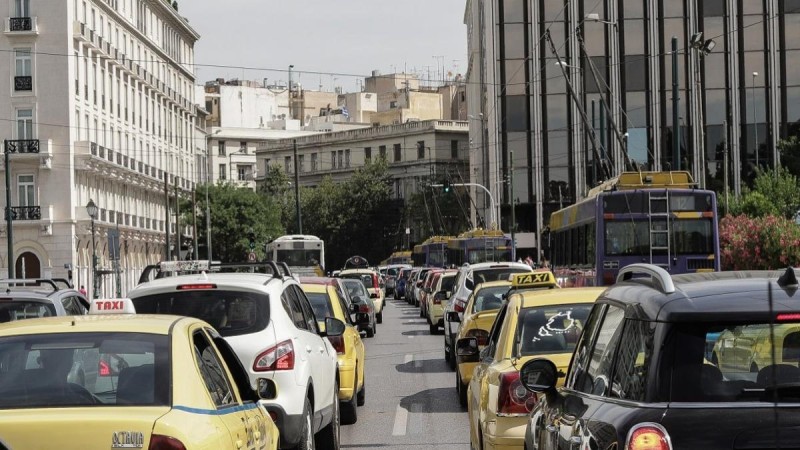 Κίνηση στους δρόμους: Μποτιλιάρισμα τώρα σε Κηφισίας, Κατεχάκη