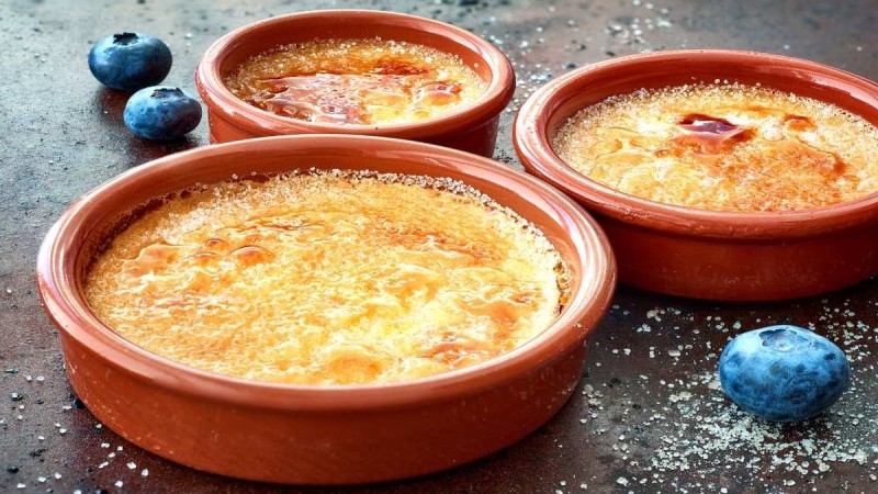 Crema catalana: Συνταγή για την αυθεντική ισπανική crème brûlée