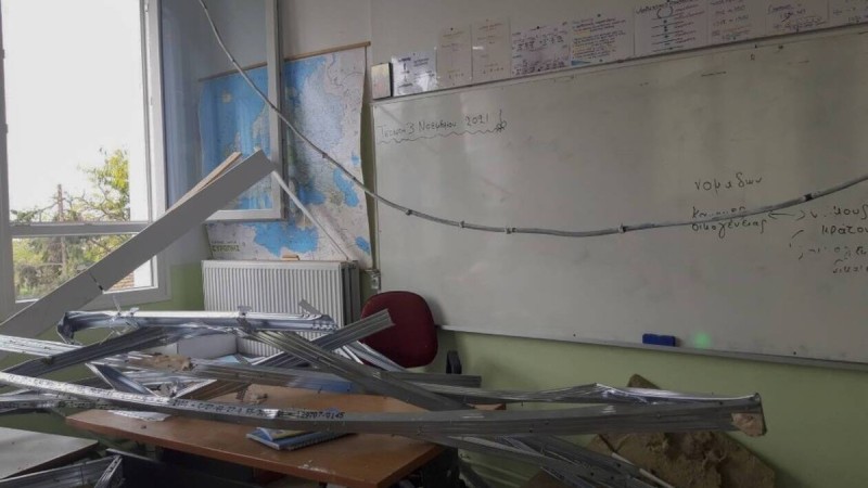 Θεσσαλονίκη: Συγκλονίζει η δασκάλα - «Έλεγα ότι θα πέσει το ταβάνι και δεν με πίστευαν»