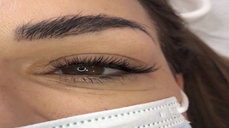 Η beauty expert Έλενα Κοκκαλίδου μας λέει τα πάντα για τις Lash Εxtensions