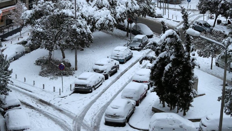 Χιόνια και στα Βόρεια Προάστια της Αττικής από το Σάββατο