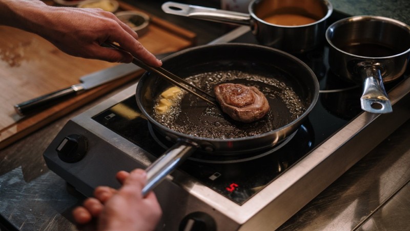  Καταπληκτικό κόλπο: Έτσι θα διώξετε την έντονη μυρωδιά του τηγανιτού από το σπίτι