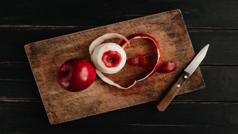 Γλυκιά απόλαυση χωρίς ενοχές: Τσιπς μήλου με λίγες θερμίδες - Έτοιμα σε 10'