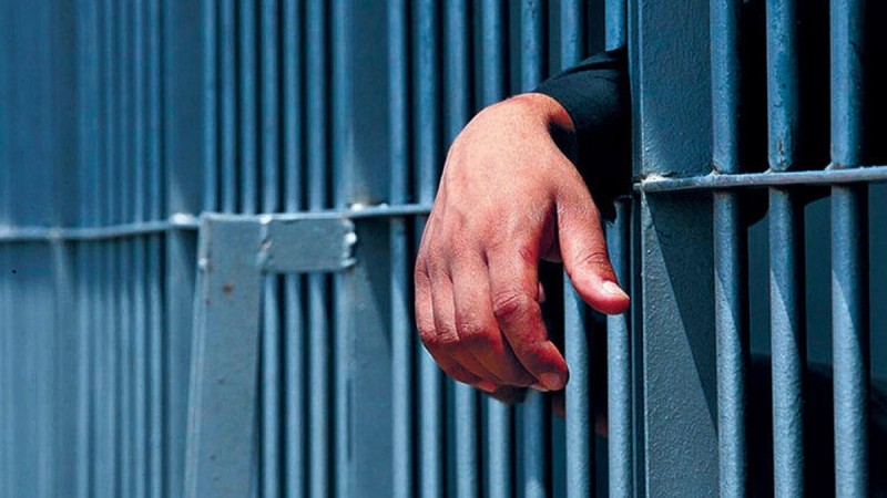 Περιστέρι: Προφυλακιστέος ο 32χρονος για τον βιασμό της 14χρονης αδελφής της συντρόφου του