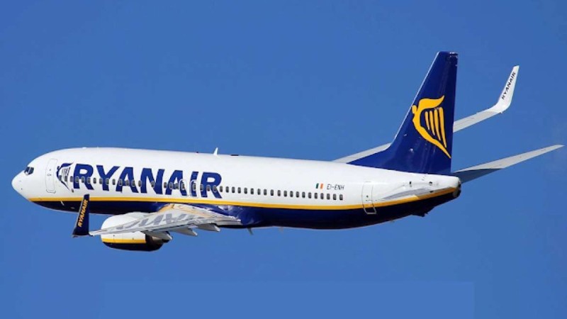 «Θύελλα» αντιδράσεων για τη Ryanair