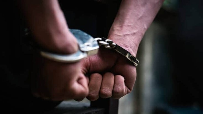 Έφοδος της ΕΛ.ΑΣ σε ξενοδοχείο ημιδιαμονής – 40χρονος συνελήφθη για αποπλάνηση 14χρονης
