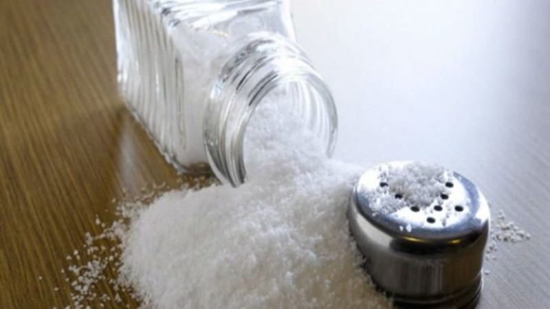 Θαυματουργό: Επτά πράγματα που μπορείτε να καθαρίσετε με… αλάτι