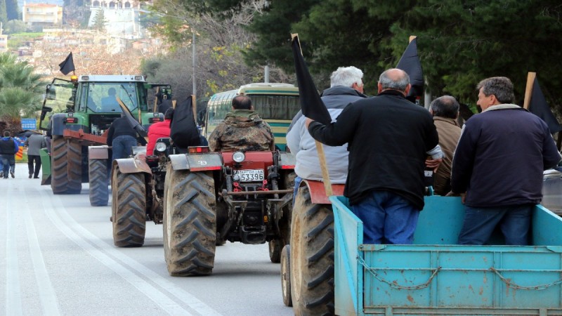 Αγρότες: Κλιμακώνουν τις κινητοποιήσεις – Συλλαλητήριο τη Δευτέρα στην Αθήνα