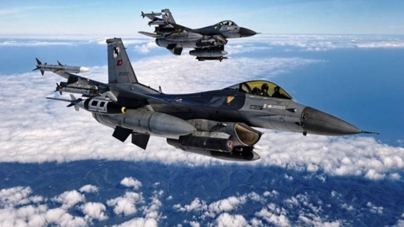 Νέα πρόκληση των Τούρκων στο Αιγαίο: Υπερπτήση F-16 πάνω από την Παναγιά