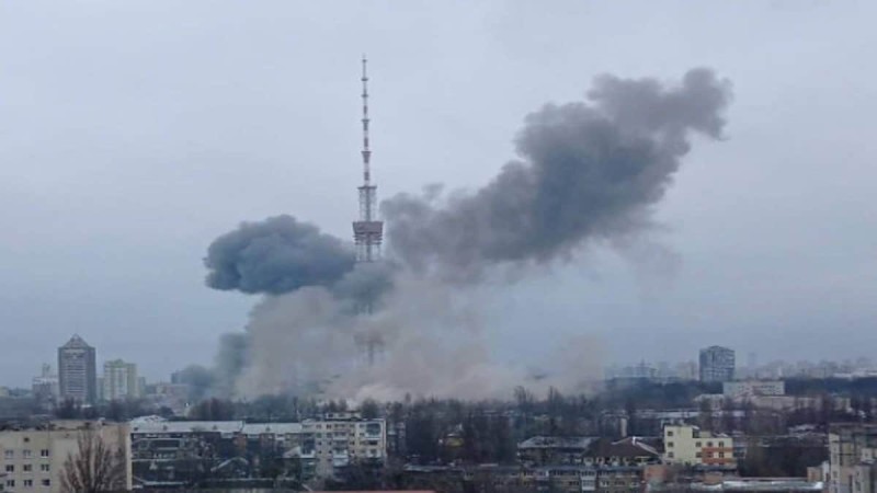 Πόλεμος στην Ουκρανία: Ξεκίνησε ο βομβαρδισμός στο Κίεβο - Κρατικές υποδομές χτυπούν οι Ρώσοι