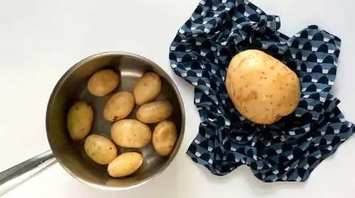 Φλούδες πατάτας: Δεν θα τις πετάξετε ποτέ ξανά όταν μάθετε πως μπορείτε να τις αξιοποιήσετε