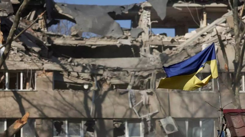  Πόλεμος στην Ουκρανία: Οι Ρώσοι «σφυροκοπούν» με ρουκέτες το Μικολάεφ