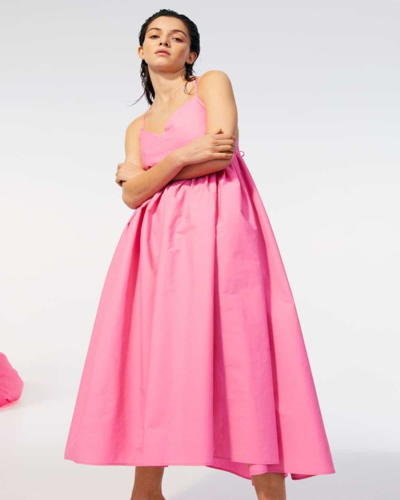 3 φορέματα του H&M που θα γίνουν οι απόλυτες στυλιστικές επιλογές του καλοκαιριού