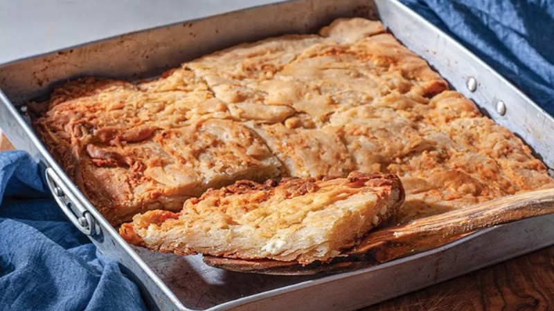 Τυρόπιτα 'κασιάτα': Η περίφημη πίτα του Μετσόβου που παρασκευάζεται μόνο με 5 υλιά