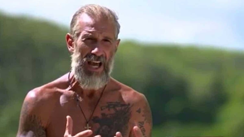 Survivor 5 - Ξέσπασμα δίχως προηγούμενο: Δεν άντεξε άλλο ο Τάκης: «Έχει πεθάνει ο πατέρας μου και η χήρα μάνα μου...» (video)