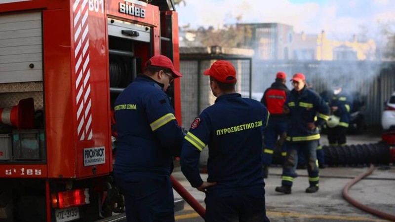 Συναγερμός στην Ηλιούπολη: Φωτιά σε σπίτι με έναν νεκρό!