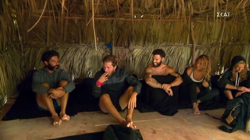 Survivor 5: Ο Μαρτίκας δεν κρύβει τον έρωτά του για την Βρισηίδα - 