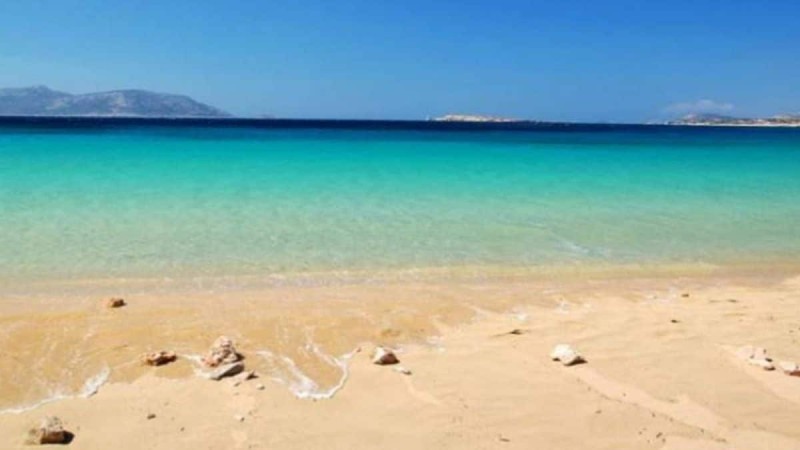 10 ευρώ την μέρα:  Το μυστικό ελληνικό νησί με τις 36 παραλίες που ελάχιστοι γνωρίζουν