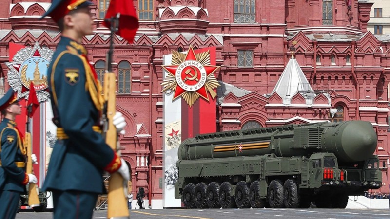 Παγκόσμιος συναγερμός - Παρέλαση 9ης Μαΐου στην Μόσχα: Φιέστα με επίδειξη πυρηνικής ισχύος ετοιμάζει ο Πούτιν (photos)