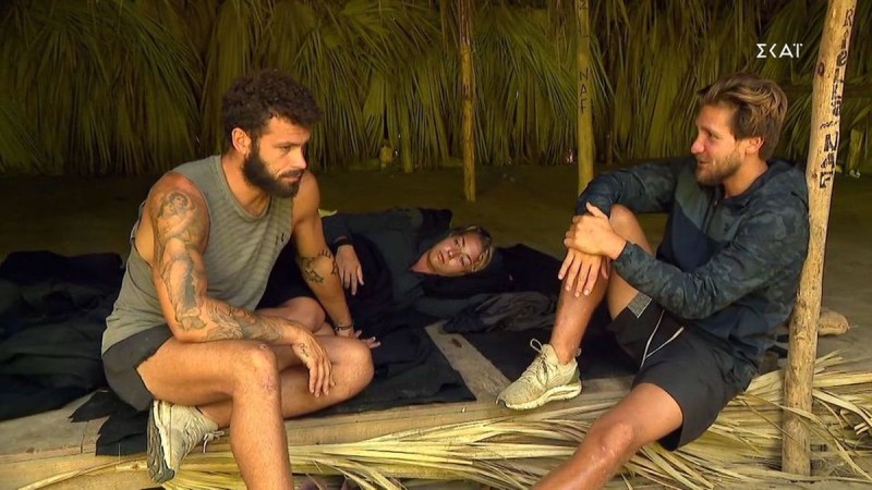 Survivor 5: Πρωτοφανές περιστατικό - Ο Τάκης έφυγε και πήρε μαζί του τις προμήθειες!