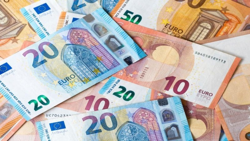 Τεράστια ανάσα: Επίδομα ανάσα 300 ευρώ για διακοπές! Ποιοι θα το πάρετε;