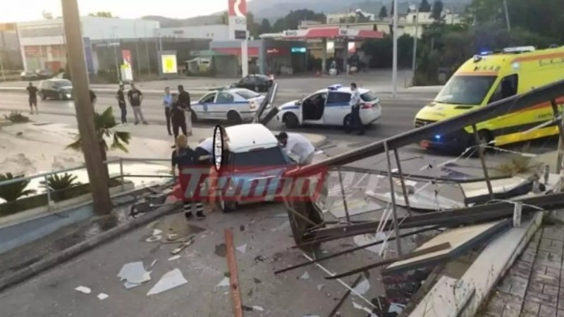 Σοκαριστικό τροχαίο στην Εθνική Αθηνών-Πατρών: Σοβαρά τραυματίες ο οδηγός και δύο νεαρές κοπέλες (photos)